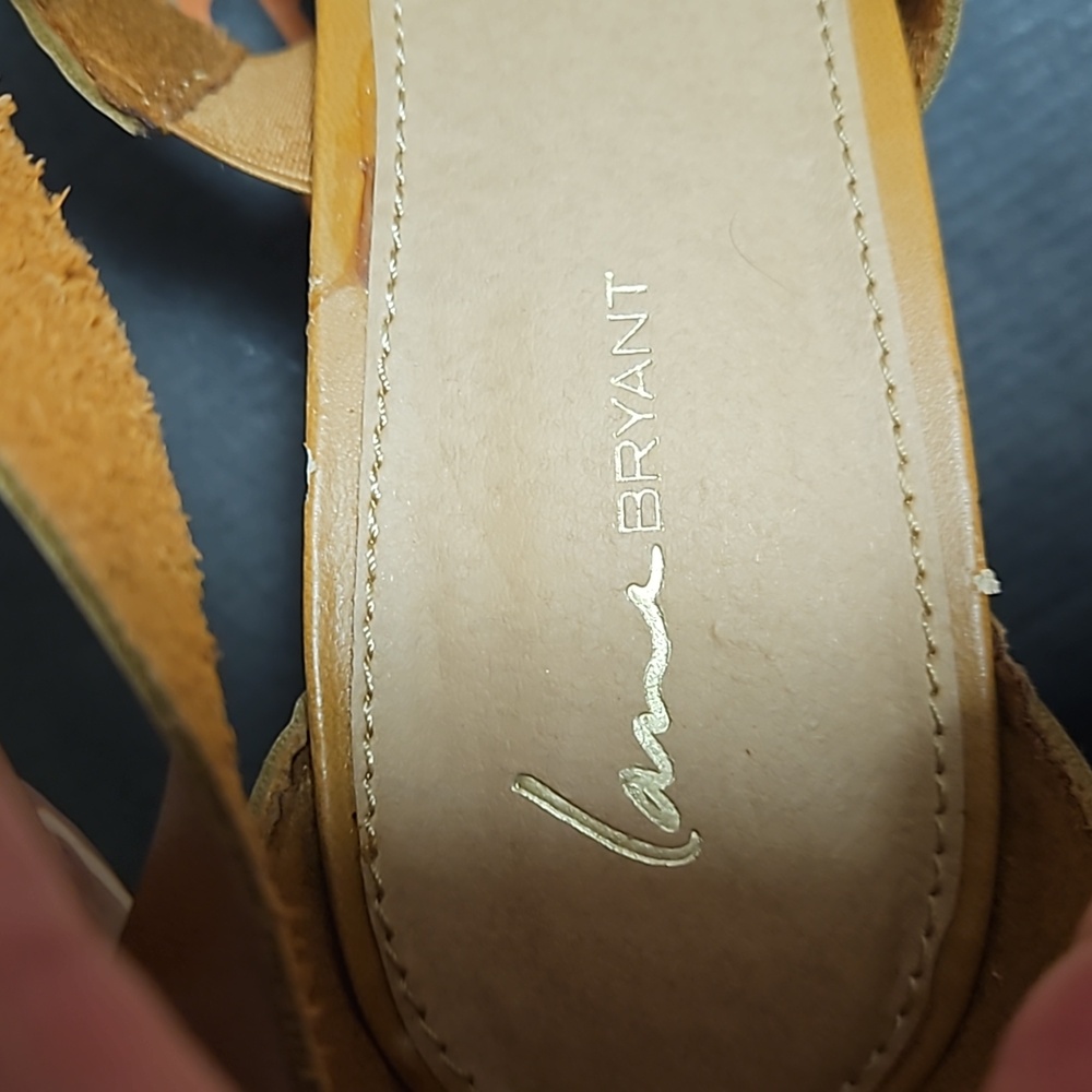 Women's shoes